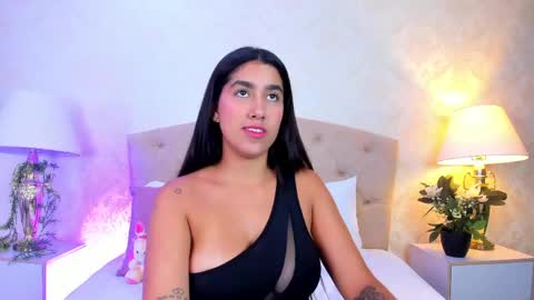 mia montess online show from May 6, 1:38 pm