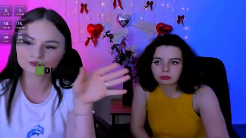 mia_mooon_ online show from May 15, 8:54 am