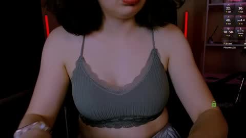 mia_mooon_ online show from May 16, 10:36 am