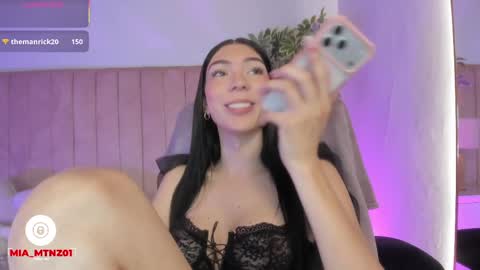 mia_mtnz02 online show from May 29, 4:10 am