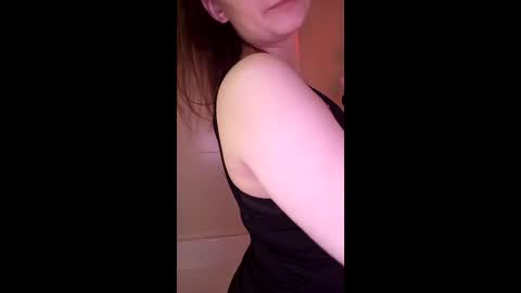 Mia online show from February 20, 12:07 am