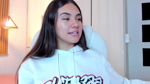 Mia Nevaeh - follow me online show from January 30, 7:59 pm