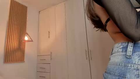Mia Nevaeh - follow me online show from February 13, 9:38 pm