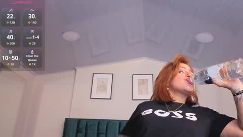 Snapshot of mia_odonell_ chatting on April 8, 2:39 pm Mia Odonell online show from April 8, 2:39 pm