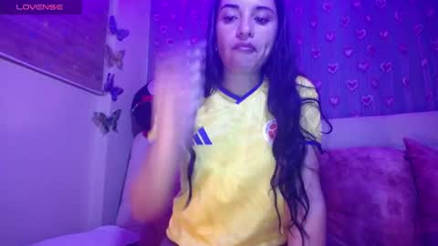 Snapshot of mia_petitebaby chatting on July 21, 3:36 pm Ma online show from July 21, 3:36 pm
