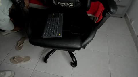 Snapshot of mia_petiteht chatting on June 29, 8:31 pm mia_petiteht online show from June 29, 8:31 pm