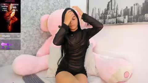 Mia online show from August 1, 2:00 am