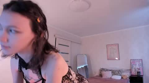 Mia Pimmy online show from May 3, 4:07 am