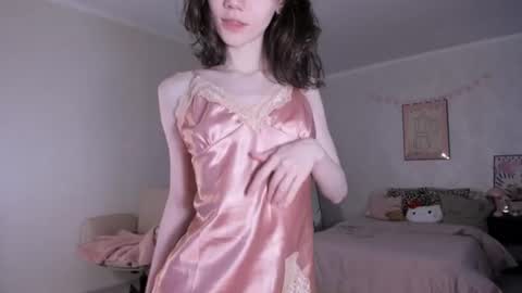 Snapshot of mia_pimmy chatting on June 12, 4:11 am Mia Pimmy online show from June 12, 4:11 am