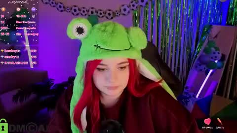 Snapshot of mia_r0ss chatting on June 22, 3:25 am Mia online show from June 22, 3:25 am