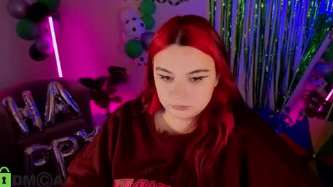 Snapshot of mia_r0ss chatting on June 25, 5:12 am Mia online show from June 25, 5:12 am