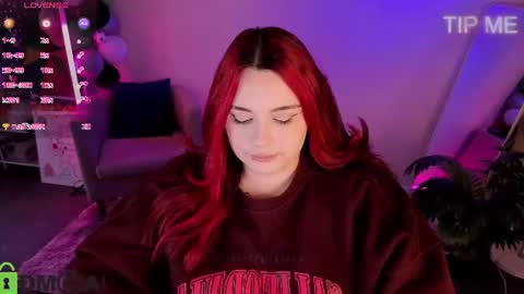 Snapshot of mia_r0ss chatting on July 23, 1:19 am Mia online show from July 23, 1:19 am