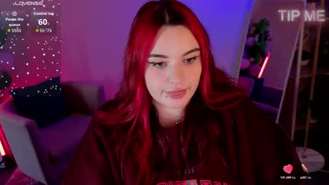Snapshot of mia_r0ss chatting on July 28, 1:23 am Mia online show from July 28, 1:23 am