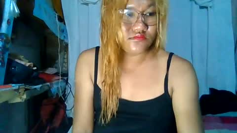Snapshot of mia_revita chatting on August 1, 1:43 pm mia_revita online show from August 1, 1:43 pm