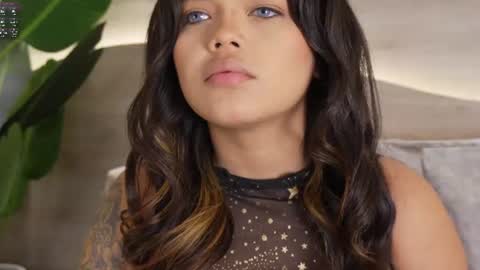 mia_rosalie online show from June 15, 8:44 pm
