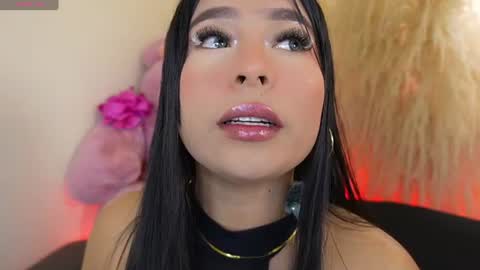 Snapshot of mia_roux1 chatting on August 5, 10:01 pm Mia online show from August 5, 10:01 pm