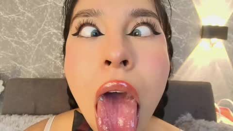 Mia Roux online show from February 22, 10:52 pm