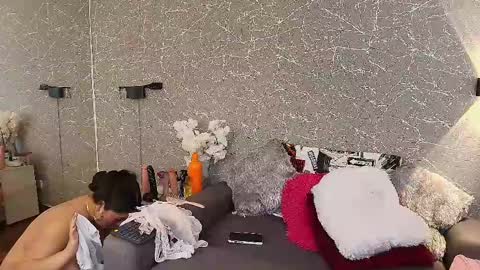 Mia Roux online show from March 8, 7:31 pm