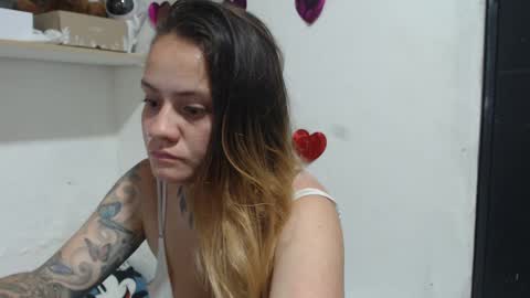 Snapshot of mia_sepulveda chatting on December 11, 3:35 am Mia Sepulveda online show from December 11, 3:35 am