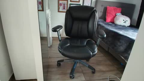 Snapshot of mia_sepulveda chatting on April 4, 7:22 pm Mia Sepulveda online show from April 4, 7:22 pm