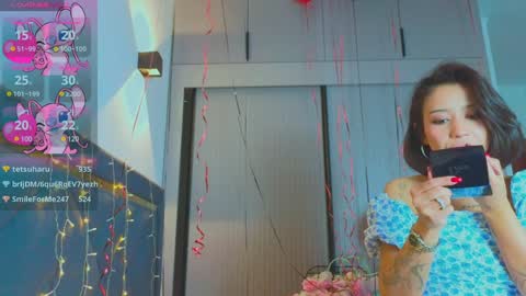 Snapshot of mia_sirenia chatting on January 18, 2:33 pm Mia online show from January 18, 2:33 pm