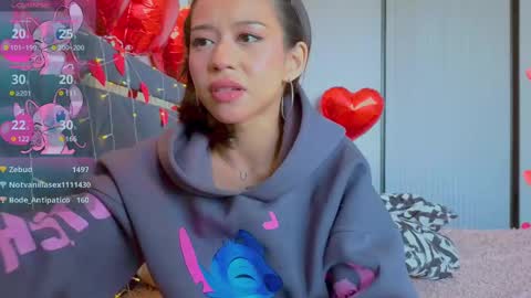 Snapshot of mia_sirenia chatting on February 18, 5:53 am Mia online show from February 18, 5:53 am