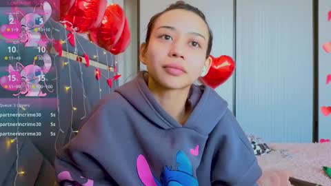 Snapshot of mia_sirenia chatting on February 18, 8:59 am Mia online show from February 18, 8:59 am