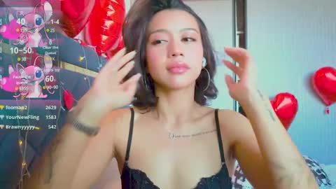 Snapshot of mia_sirenia chatting on February 23, 9:22 am Mia online show from February 23, 9:22 am