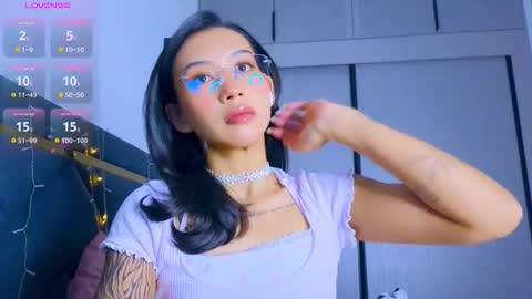 Mia online show from January 9, 11:35 am