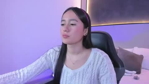 Snapshot of mia_slora chatting on June 26, 12:09 pm M I A online show from June 26, 12:09 pm