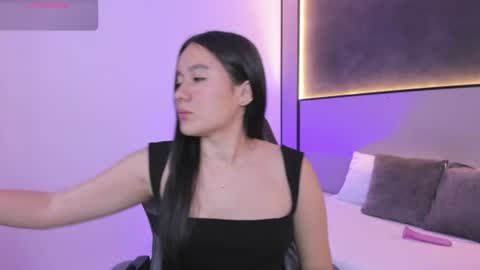 Snapshot of mia_slora chatting on July 22, 12:19 pm M I A online show from July 22, 12:19 pm