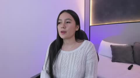 Snapshot of mia_slora chatting on July 28, 3:21 pm M I A online show from July 28, 3:21 pm