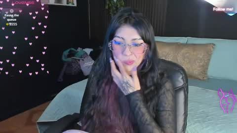 Snapshot of mia_smoke_ chatting on May 31, 6:21 am Mia online show from May 31, 6:21 am