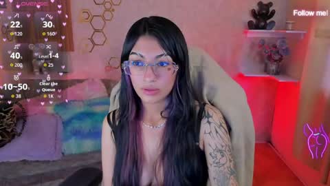 Snapshot of mia_smoke_ chatting on June 7, 1:26 pm Mia online show from June 7, 1:26 pm