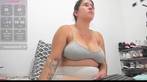 Snapshot of mia_soman chatting on November 5, 9:15 pm mia soman online show from November 5, 9:15 pm