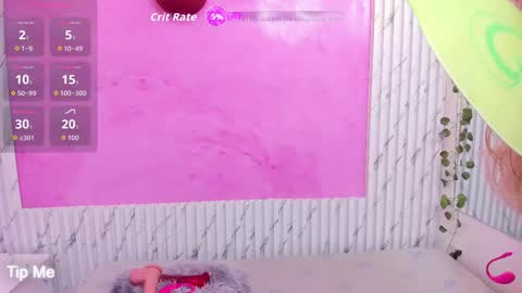 Mia online show from December 21, 11:39 am