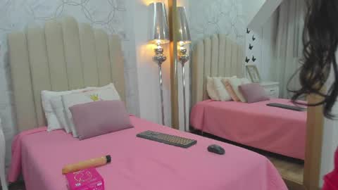 Snapshot of mia_tentacion__ chatting on June 11, 3:37 am mia_tentacion__ online show from June 11, 3:37 am