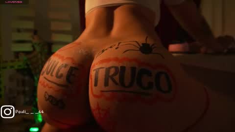 Snapshot of mia_v7 chatting on October 31, 3:07 am Mia online show from October 31, 3:07 am