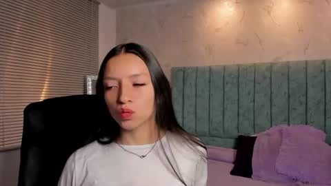 Snapshot of mia_velmont chatting on July 1, 2:46 am Miaaa online show from July 1, 2:46 am