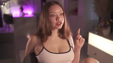VixenMia online show from June 16, 2:03 am