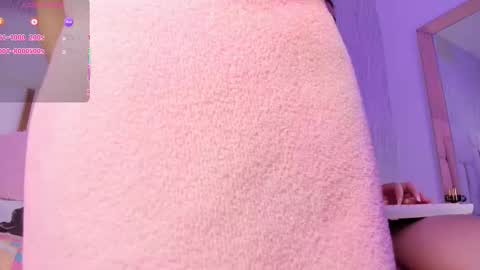 mia_vy online show from February 4, 8:20 am