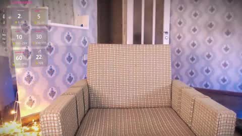 mia_wallase online show from March 10, 10:59 am