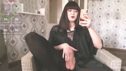 mia_wallase online show from October 11, 4:27 pm