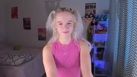 Mia online show from July 20, 3:21 am