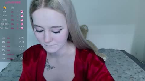 mia_wellis online show from November 13, 5:34 pm