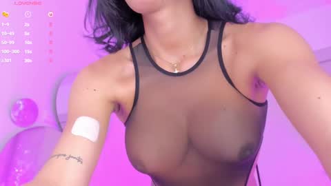 Snapshot of mia_yourmommy chatting on March 7, 2:57 am     online show from March 7, 2:57 am