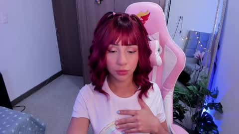 mia  nicolle online show from February 28, 4:21 am