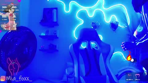 Mia online show from February 17, 3:15 am