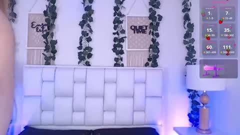 Snapshot of miaa_gh1 chatting on February 25, 1:06 pm Mia online show from February 25, 1:06 pm