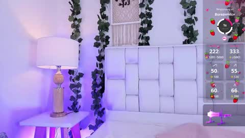 Snapshot of miaa_gh1 chatting on October 29, 12:18 pm Mia online show from October 29, 12:18 pm